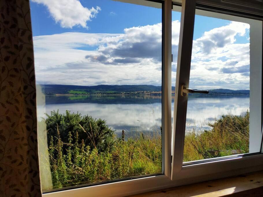 Spacious Sea View Home 5 Miles From Inverness North Kessock Bagian luar foto
