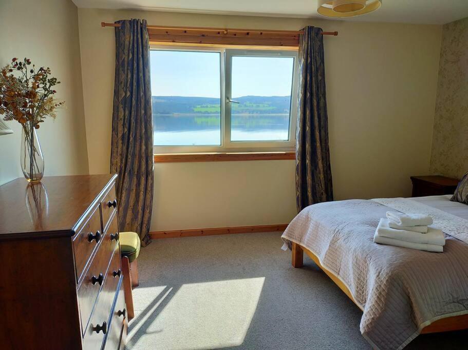 Spacious Sea View Home 5 Miles From Inverness North Kessock Bagian luar foto
